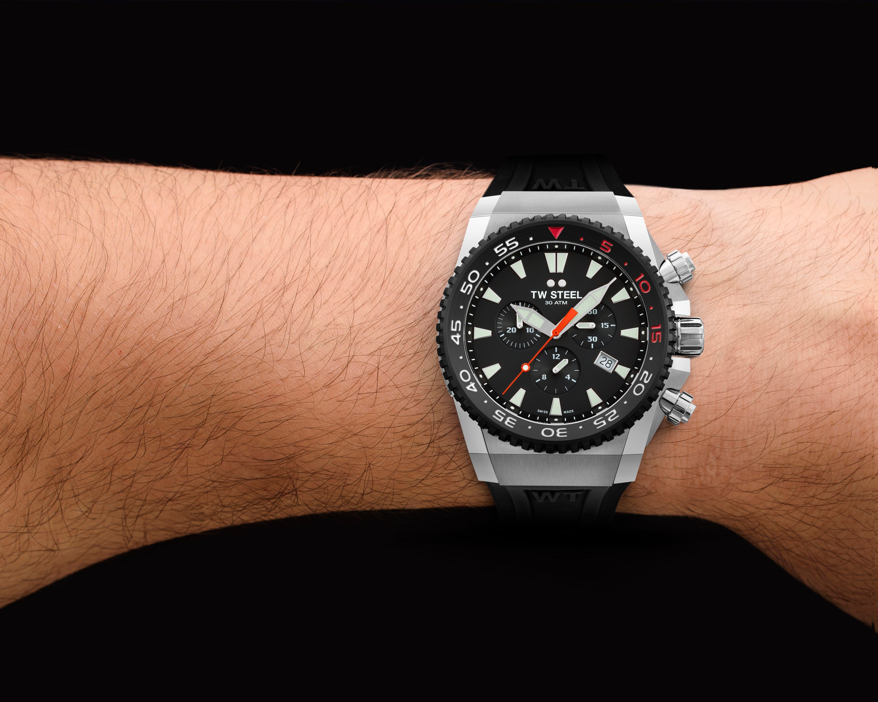 TW Steel | ACE Diver 401 - Pre order now at an exclusive price